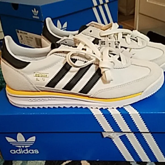 Adidas White and Black Sneakers with Yellow Accent - Picture 1 of 8